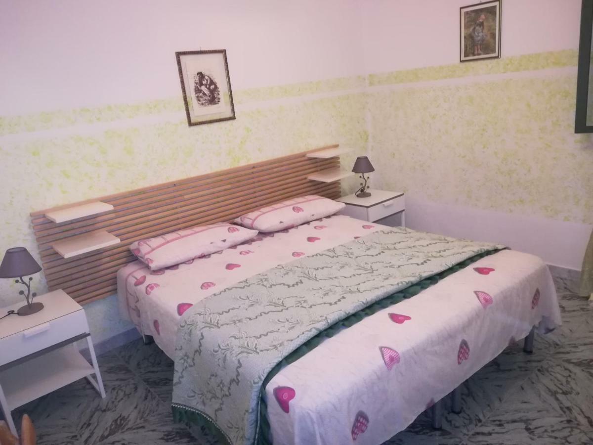 Oasi San Pio Apartment Porto Cesareo Bagian luar foto